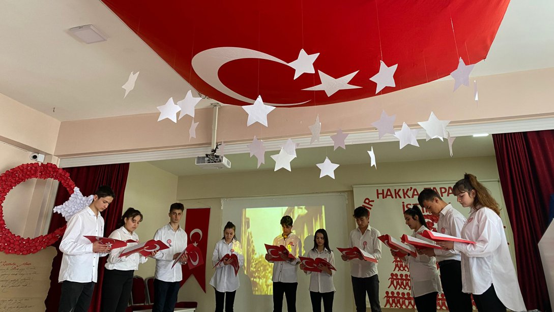 12 Mart İstiklal Marşı'nın Kabulünün 102. Yıl Dönümü ve Mehmet Akif Ersoy'u Anma Günü Kutlama Programı Yapıldı